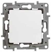 Legrand Etika белый выключатель 1-клавишный, 10А, винт. клем., 672201
